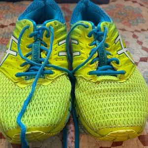 Women’s ASICS size 9 yellow and blue